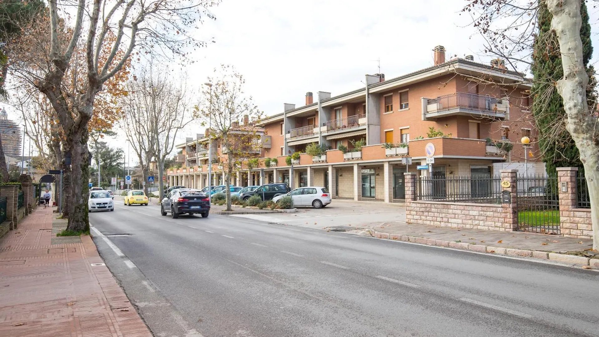 公寓 Appartamento Parco Degli Angeli Centro Parking Free Train Station Zone 安杰利圣母