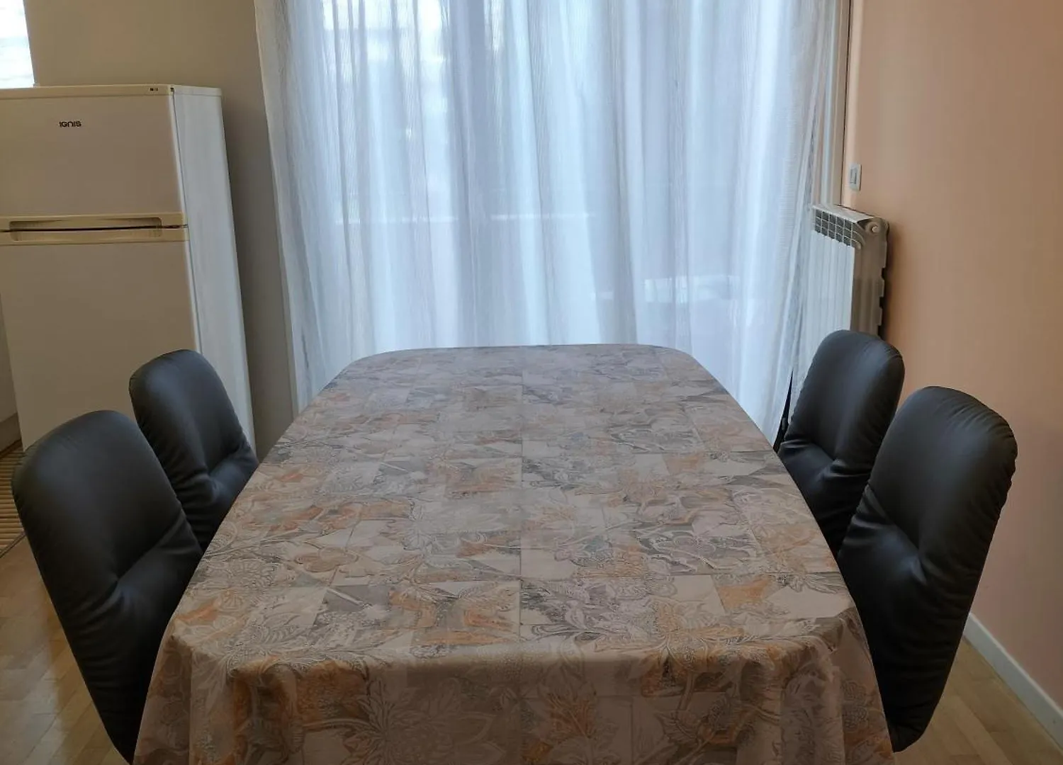 Appartamento Parco Degli Angeli Centro Parking Free Train Station Zone 安杰利圣母 公寓